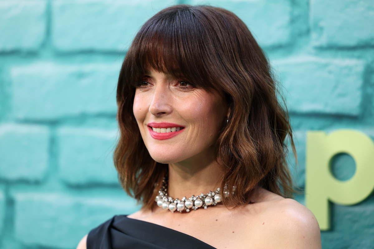 fokozatos-frufru-vagas-otthon-negyven-felett | Marie Claire Rose Byrne a Platonic premierjén