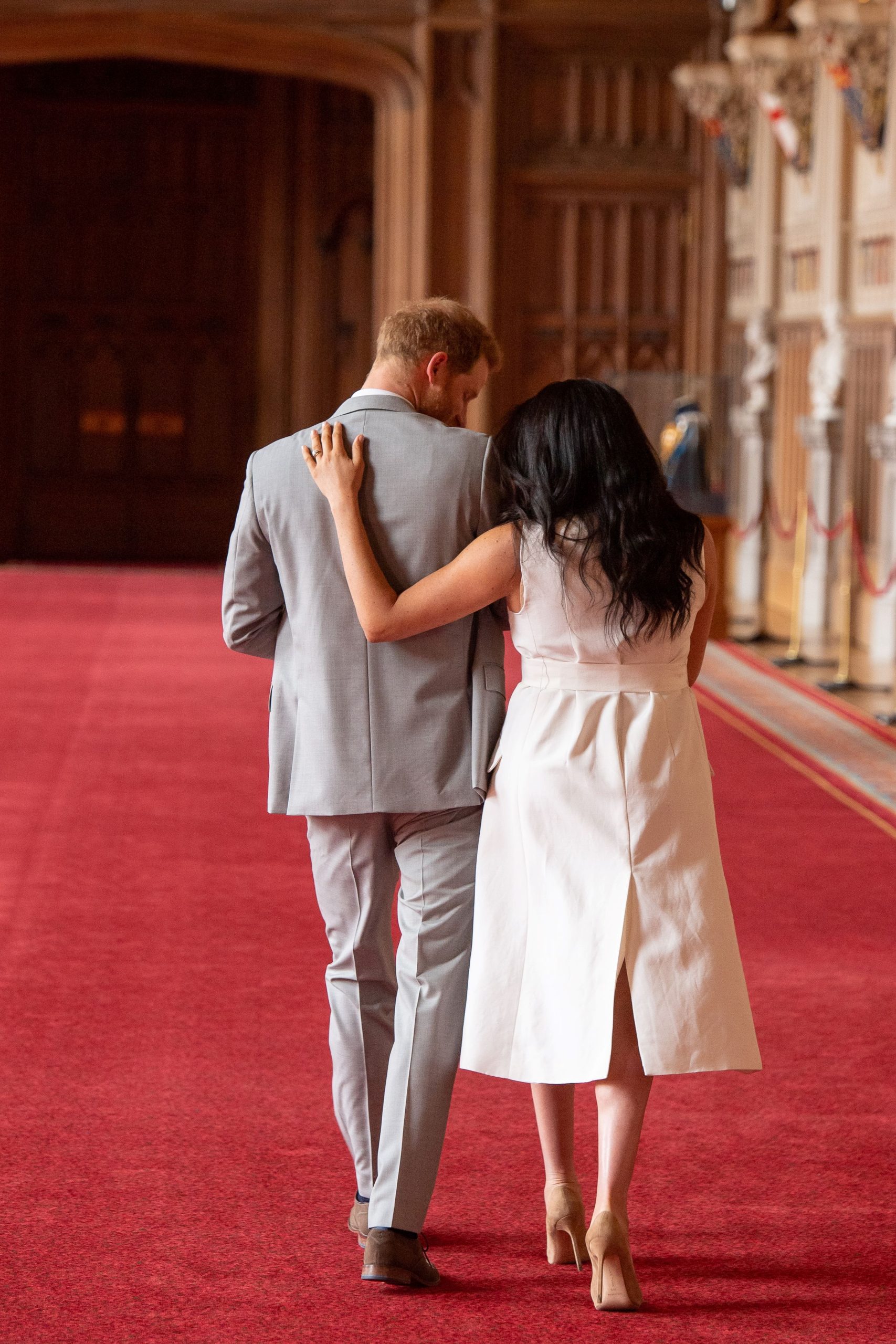 harry-herceg-meghan-markle-hazakoltozes | Marie Claire Harry herceg, Meghan Markle és Archie