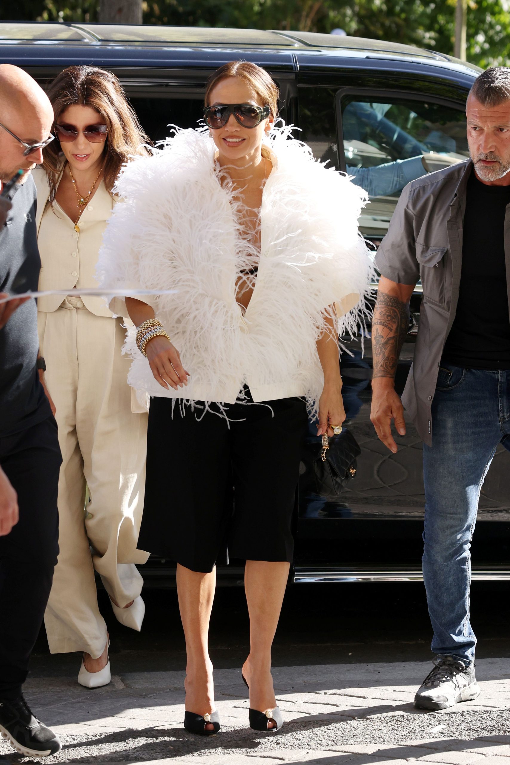parizsi-divathet-2026-jennifer-lopez | Marie Claire Jennifer Lopez a párizsi divathéten