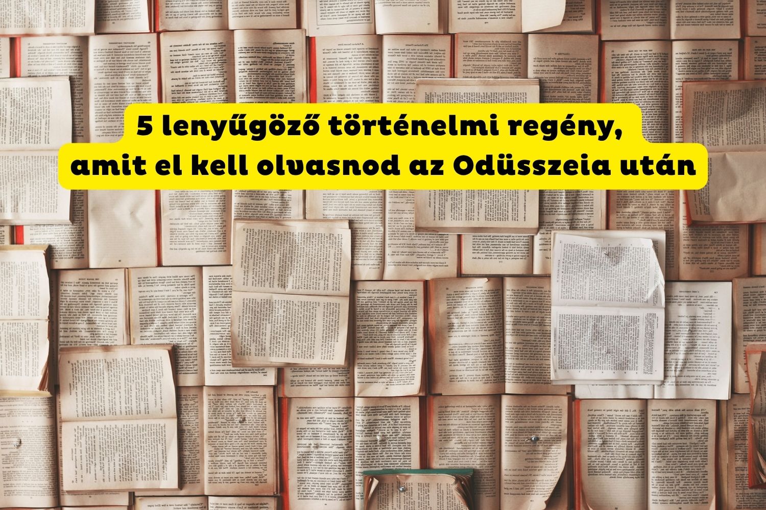 Régi könyvek kinyitva mozaikszerűen elrendezve