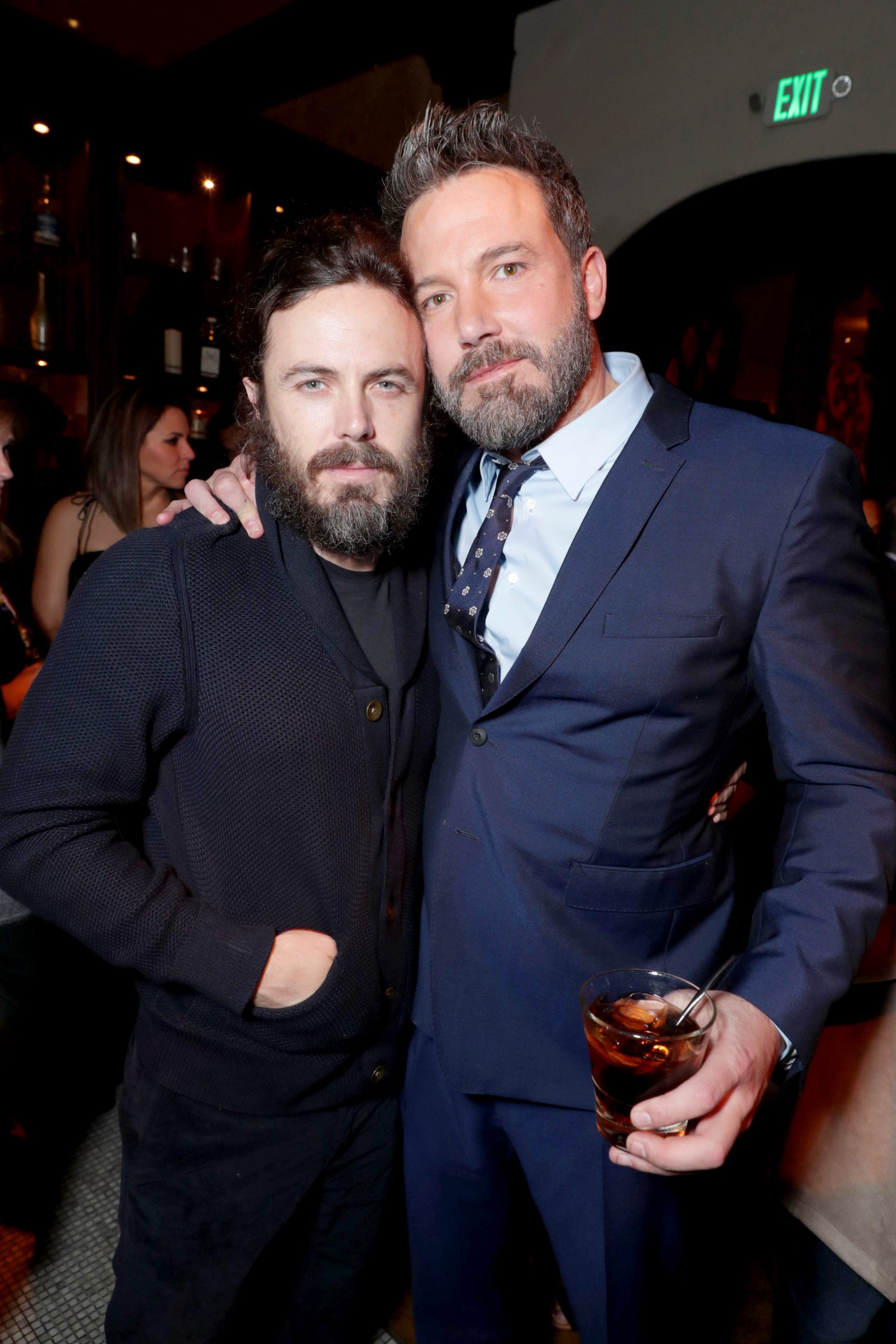 Ben Affleck és Casey Affleck | Marie Claire Ben és Casey Affleck 2017-ben egy filmpremieren