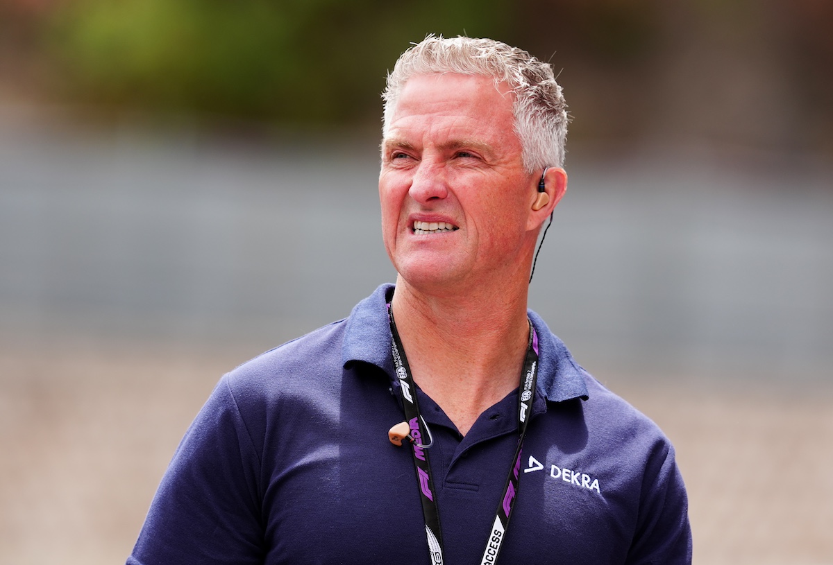 michael-schumacher-testvere-baleset | Marie Claire Ralf Schumacher kék felsőben, közelről