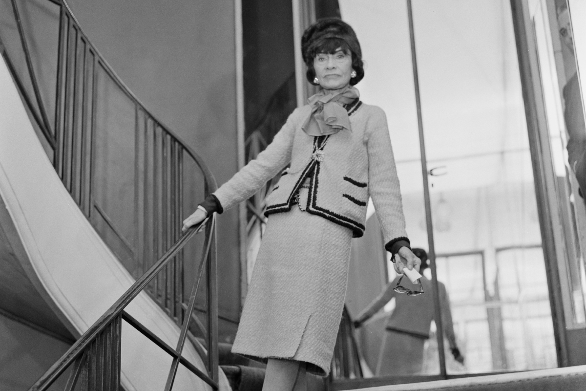 Coco Chanel (1883–1971) francia divattervező és üzletasszony Párizsban, 1963. január 29-én.