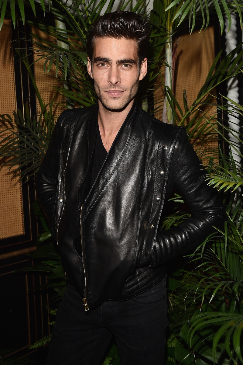 leghiresebb-ferfimodellek-kifuto-divat | Marie Claire Jon Kortajarena a Balmain aftershow partiján a párizsi divathét 2017-es tavaszi-nyári női kollekciójának keretében, 2016. szeptember 29-én, Párizsban.