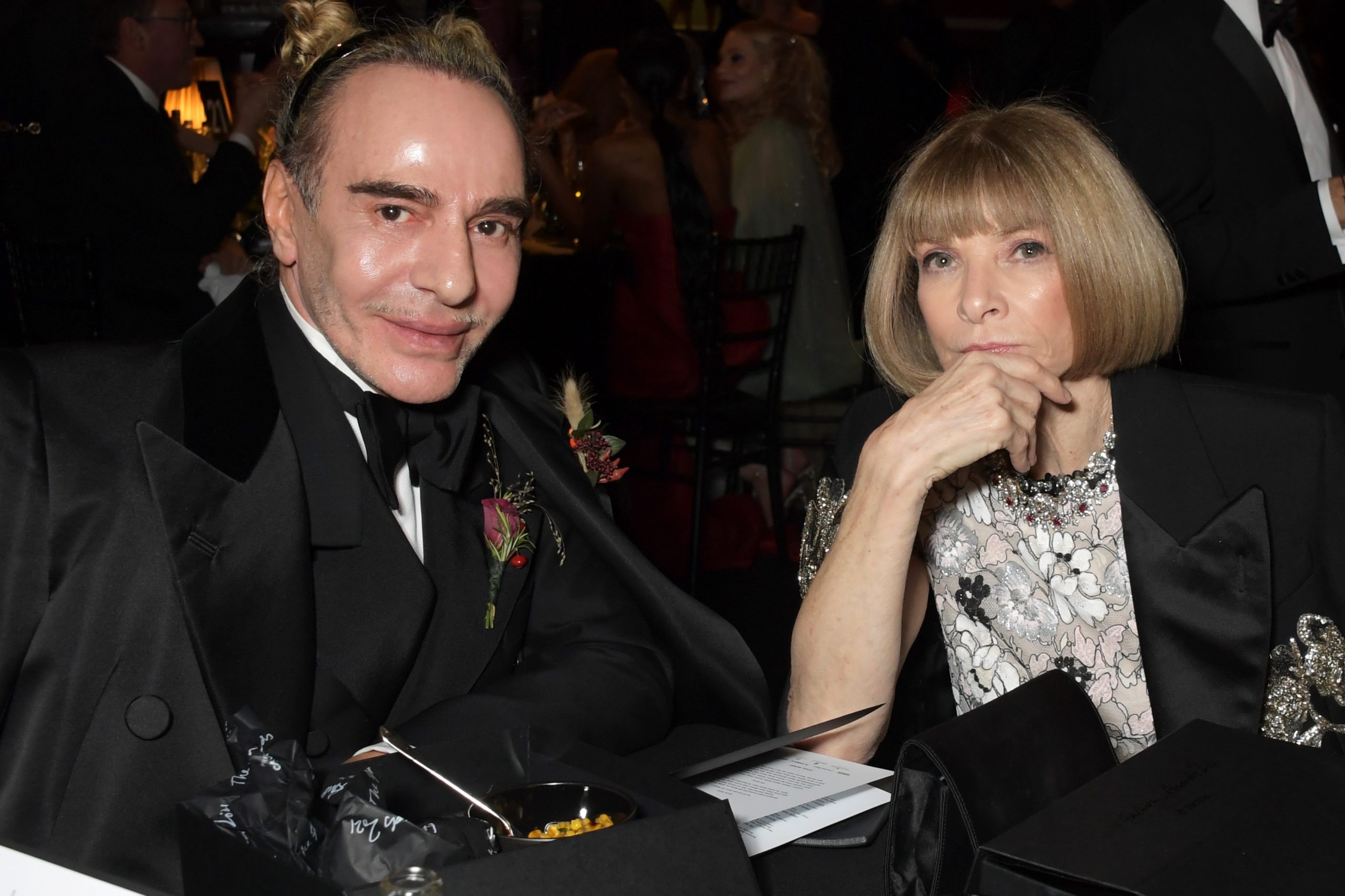 Anna Wintour és John Galliano