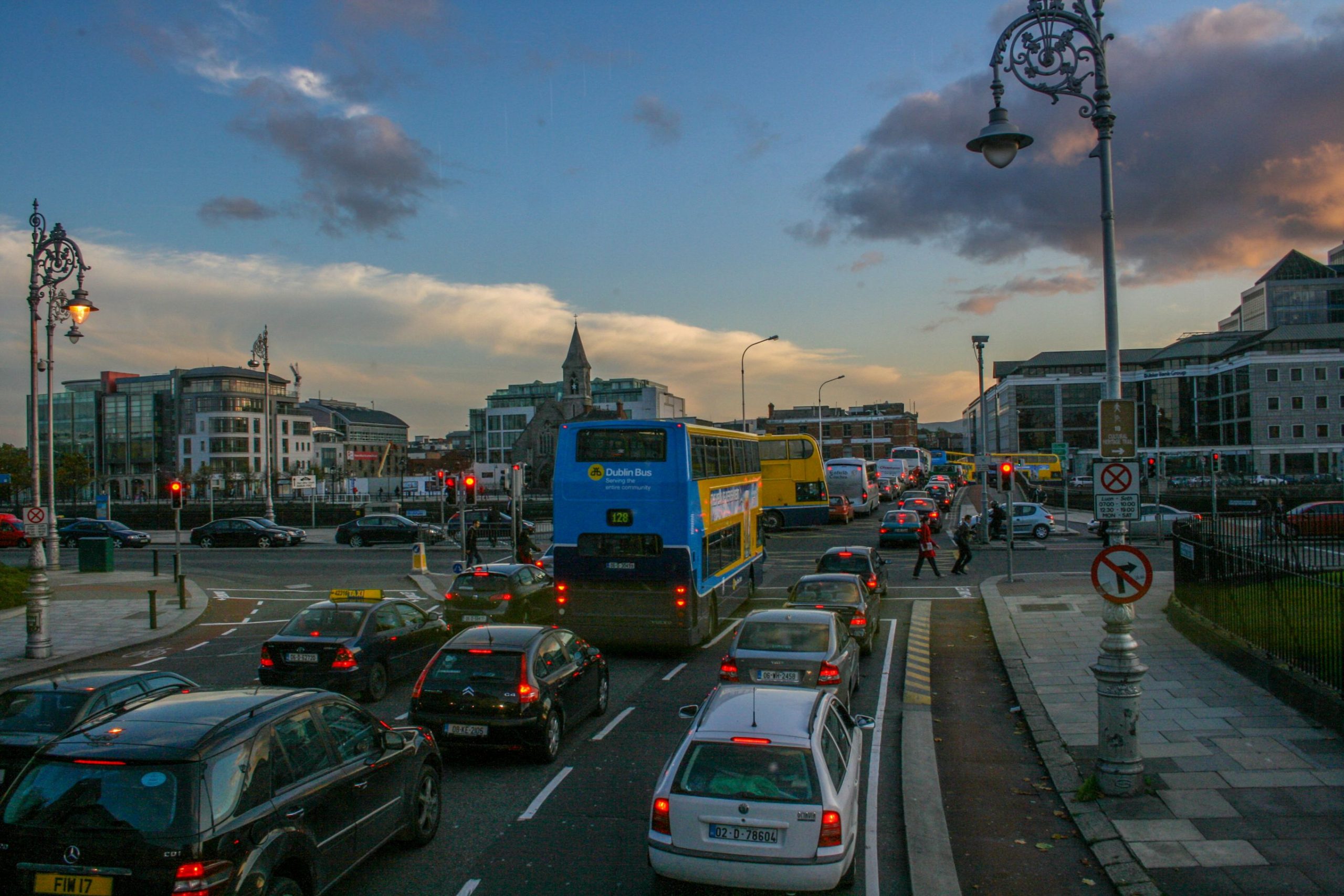 Forgalmi dugó Dublinban