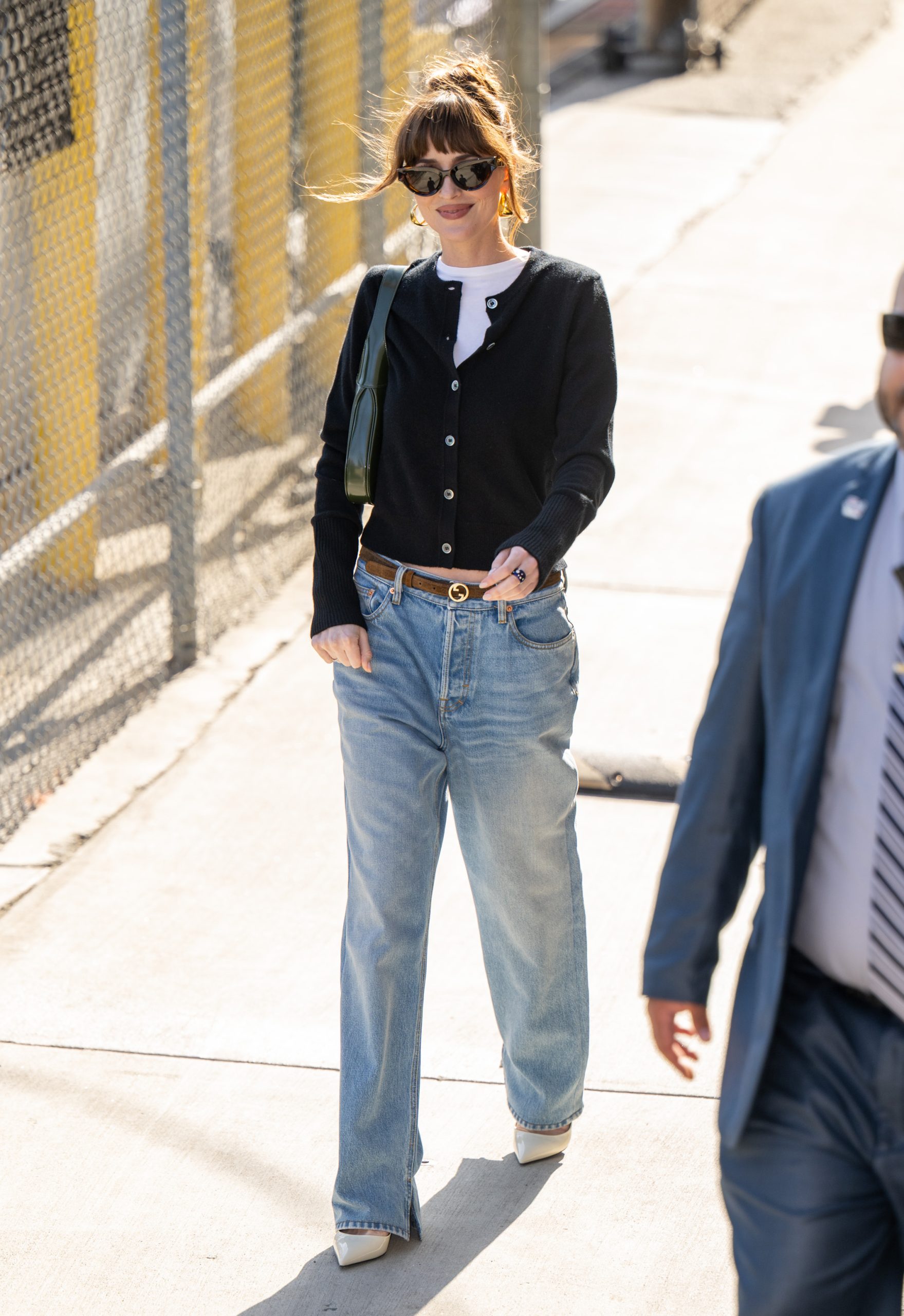 dakota-johnson-stilusa | Marie Claire Dakota Johnson Los Angeles-ben sétál