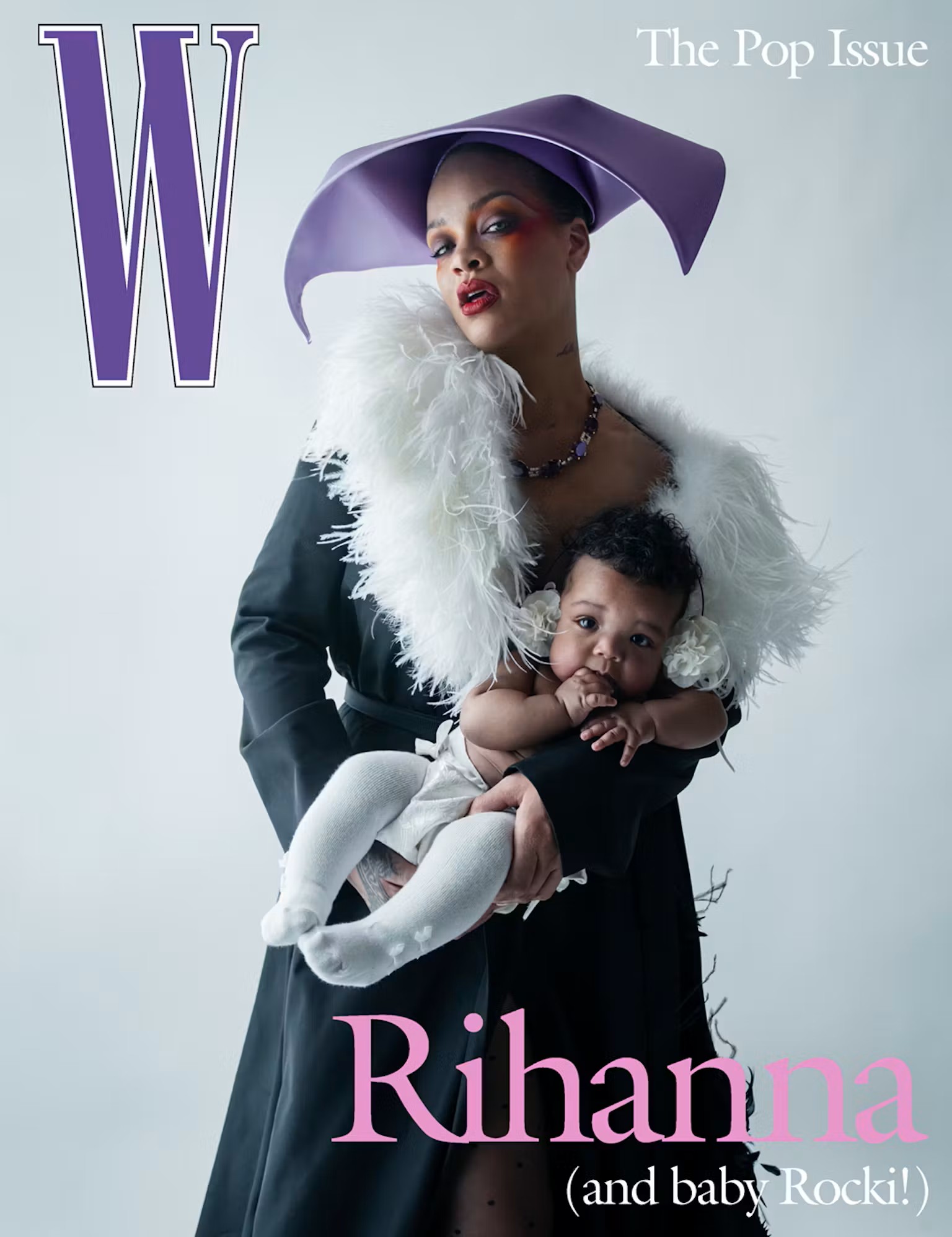 Rihanna és kislánya a W Magazine címlapján