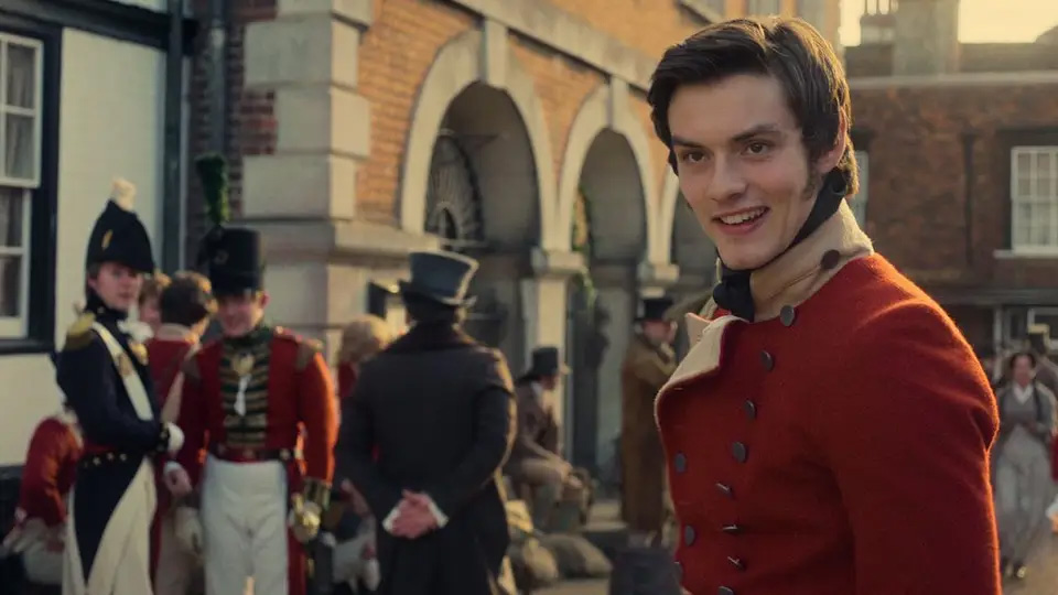 buszkeseg-es-balitelet-szereplok-netflix | Marie Claire Louis Partridge mint Mr Wickham