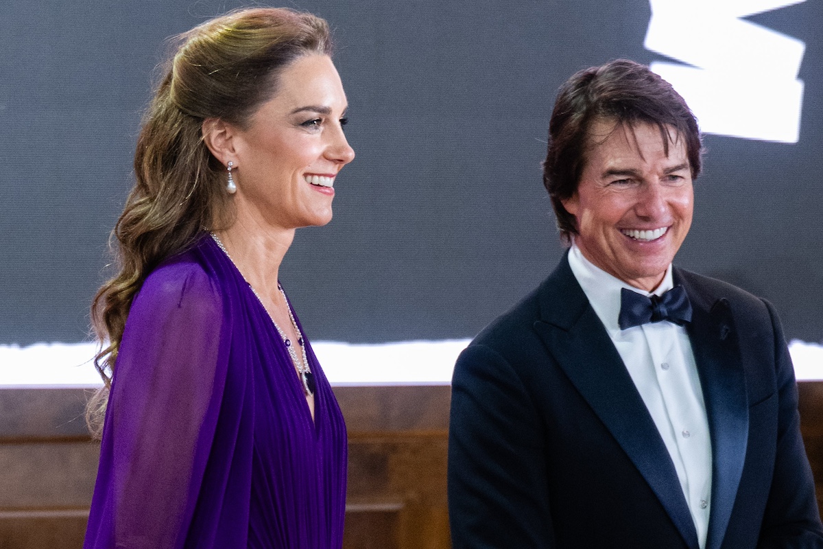 Katalin hercegné lila ruhában Tom Cruise-zal