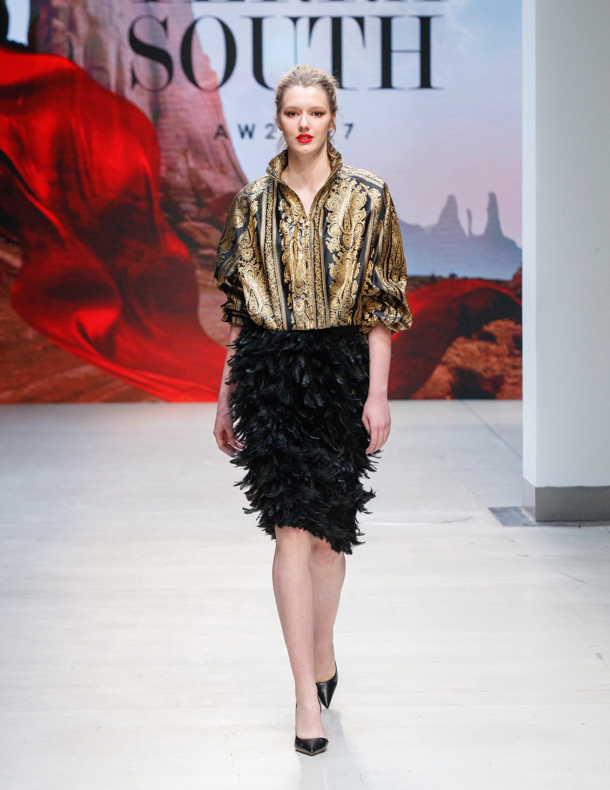 STRA8153 | Marie Claire