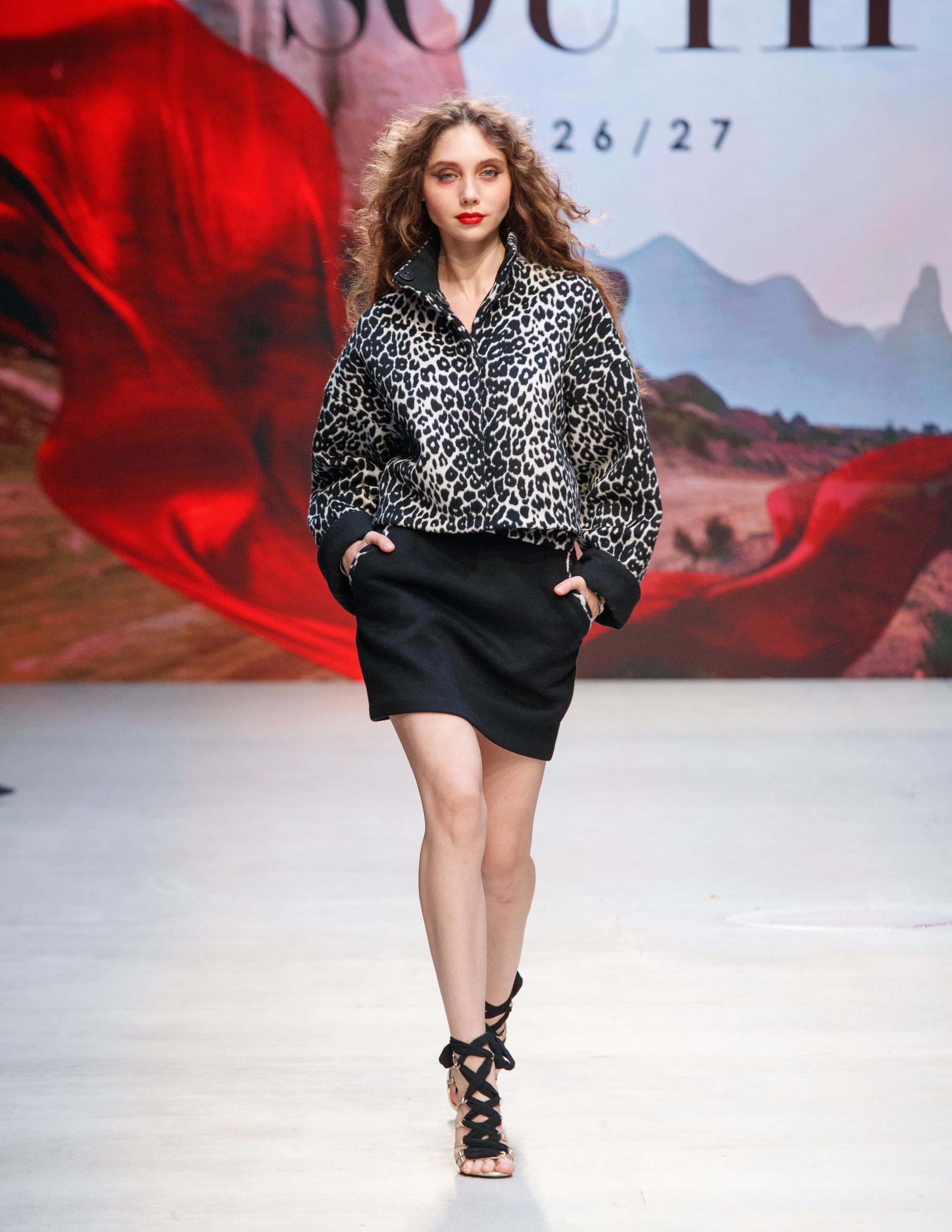 STRA8215 | Marie Claire
