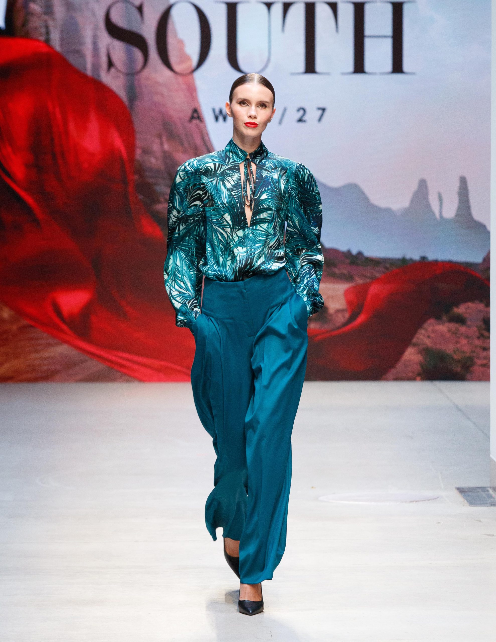 STRA8322 | Marie Claire