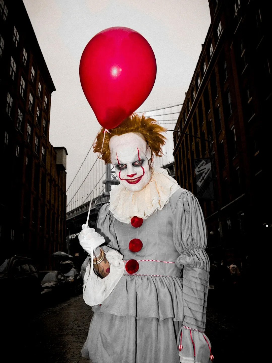 SnapInstato_573667027_18555364192010188_6101390550395166988_n | Marie Claire Ed Sheeran Stephen King legendás bohócának öltözött