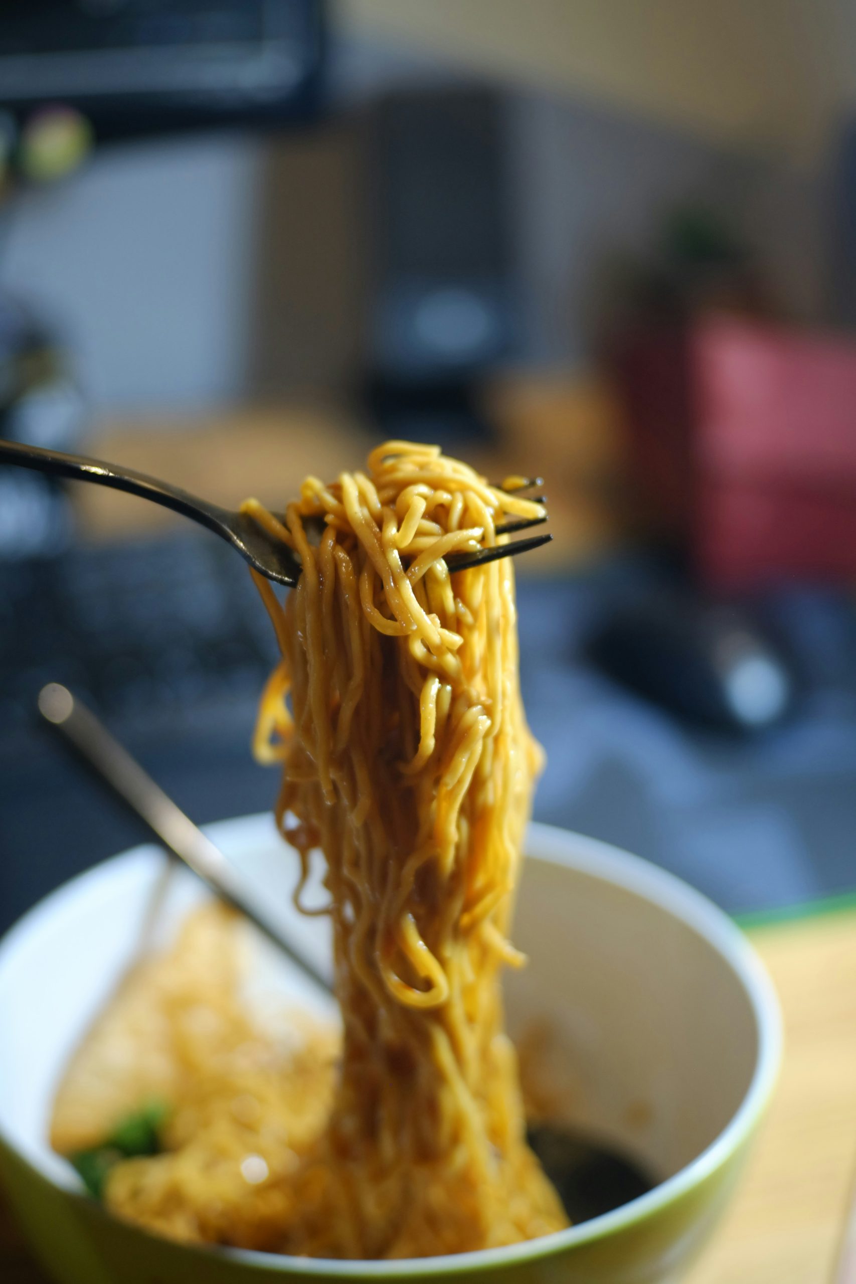 meleg-reggeli-osz | Marie Claire sárga ramen tészta villán