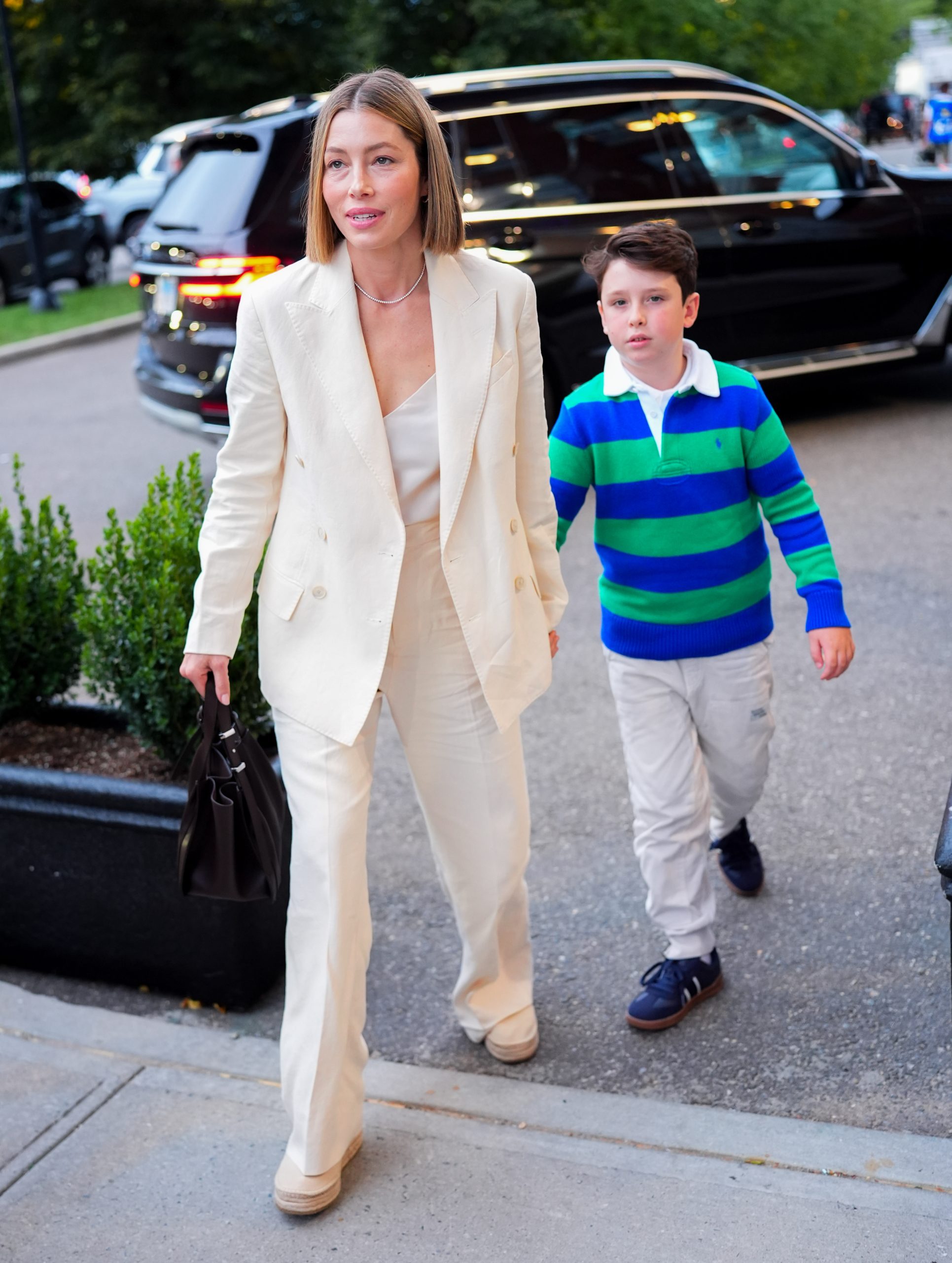 jessica-biel-fia-silas | Marie Claire Jessica Biel és fia, Silas Timberlake 2024-ben a US Open teniszbajnokságon New Yorkban