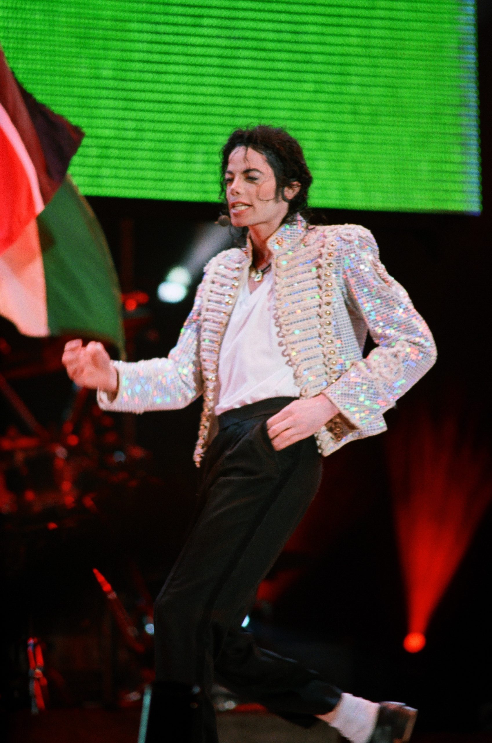 Michael Jackson napóleonkabátban 1997-ben